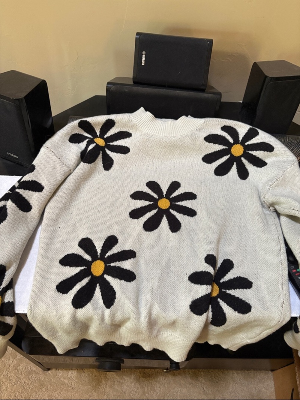 zeagoo Cream Crewneck Sweater with Black Daisy Motif and Yellow Centers